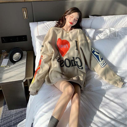 スタイリッシュ   一目惚れ スウェット パーカー＜F-2719＞