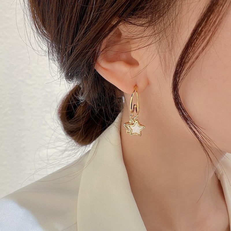 オシャレ度満点 知的で品の良い 個性的なデザイン イアリング アクセサリー＜isf-2899＞