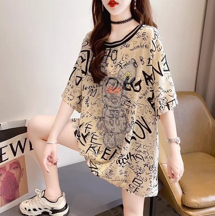 すっきりとしたデザインとバックオープンの半袖Tシャツ<F-5056>