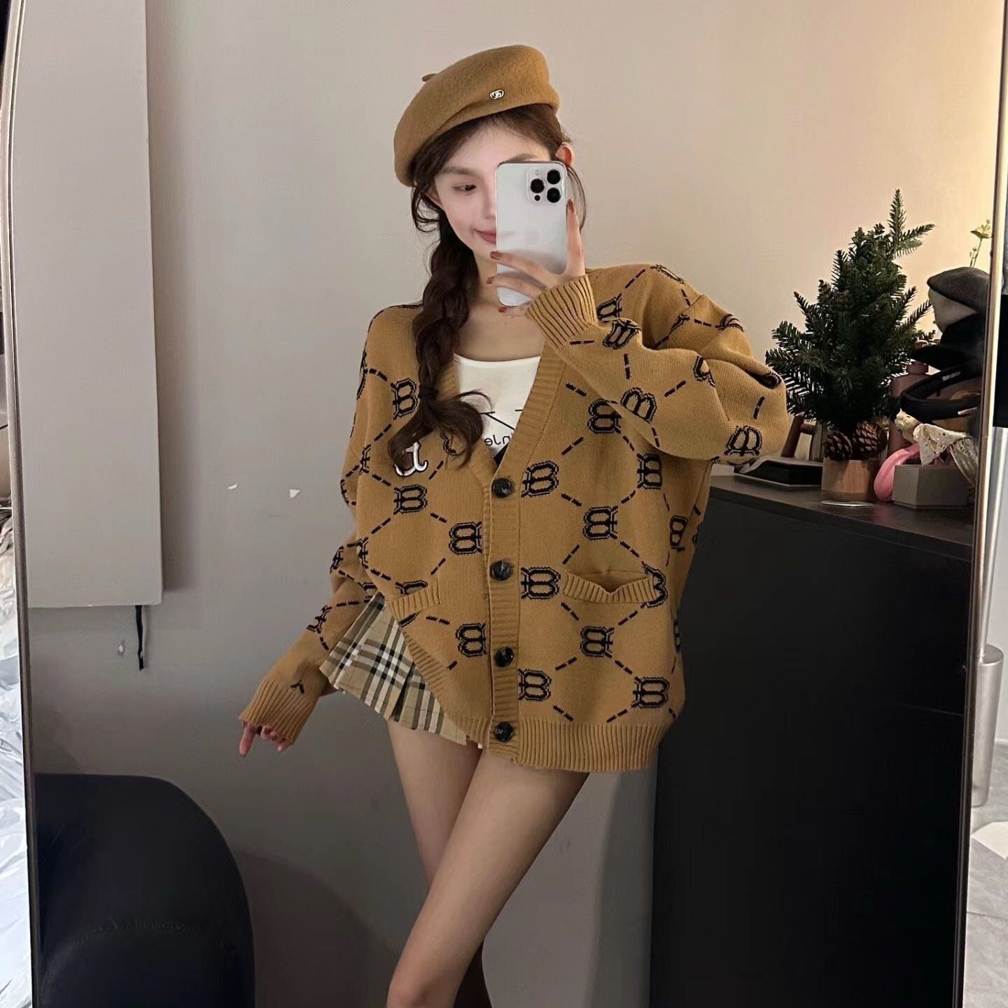 好感度UP 形が綺麗 シンプルだけど一癖あるコーデ ニットトップスF-9985