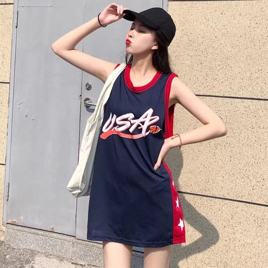 キュートでハンサムなスポーツスタイルのベストドレスバスケットボールユニフォームルーズミッドレングスノースリーブTシャツトップ   ＜F-2853＞
